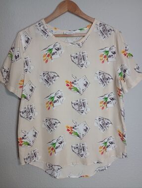 Equipment Femme Riley Tee Newspaper Flowers Print Silk Blouse